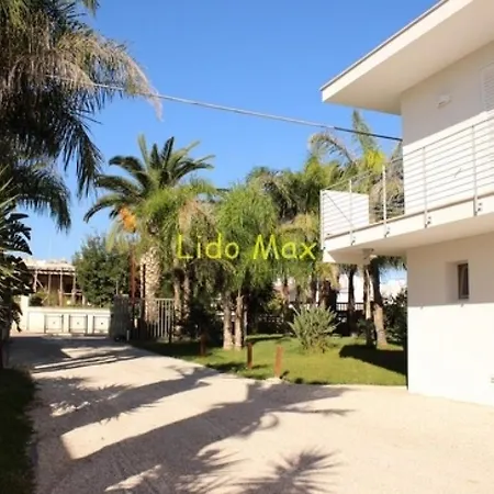 Lido Max - Mono7 * Torre Lapillo